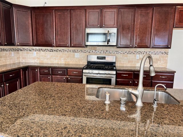 13354 Knollcrest Street, Houston, TX 77015