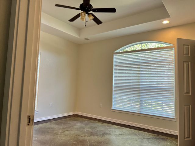 13354 Knollcrest Street, Houston, TX 77015