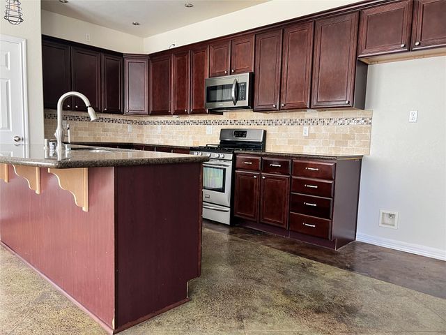 13354 Knollcrest Street, Houston, TX 77015