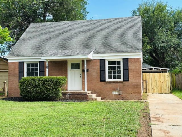 202 E Northrup Drive, Midwest City, OK 73110