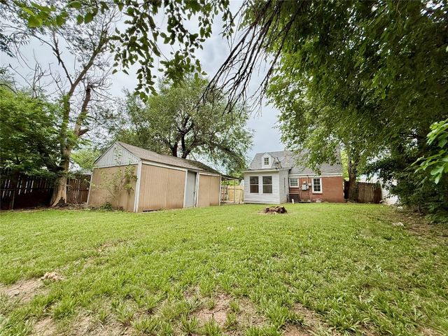 202 E Northrup Drive, Midwest City, OK 73110