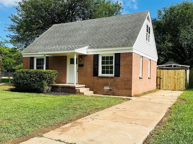 202 E Northrup Drive, Midwest City, OK 73110