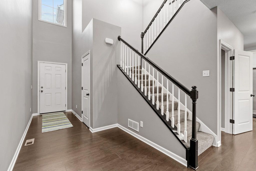 11486 81st Place N, Maple Grove, MN 55369 — photo 4