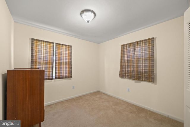 13415 KINGSMAN RD, Woodbridge, VA 22193