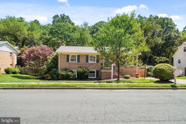 13415 KINGSMAN RD, Woodbridge, VA 22193