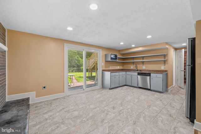 13415 KINGSMAN RD, Woodbridge, VA 22193