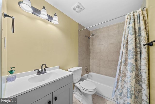 13415 KINGSMAN RD, Woodbridge, VA 22193