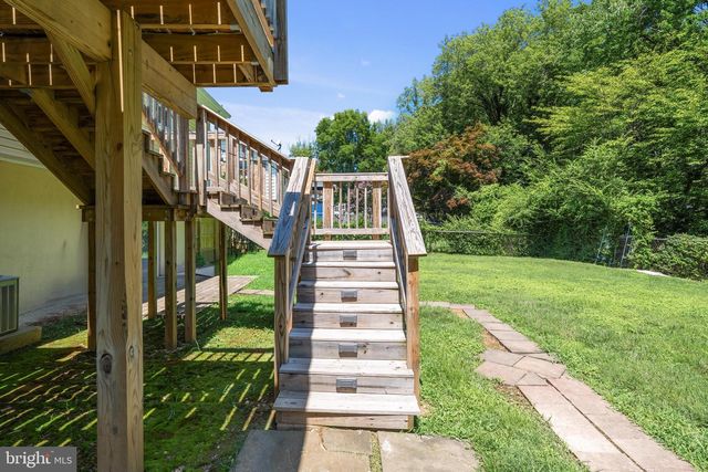 13415 KINGSMAN RD, Woodbridge, VA 22193