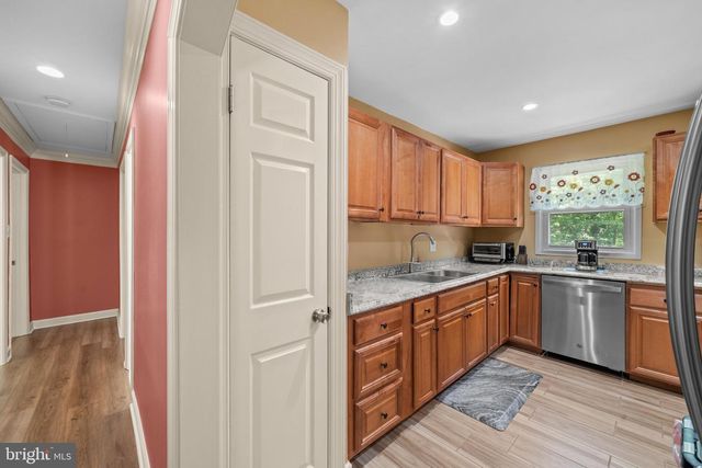 13415 KINGSMAN RD, Woodbridge, VA 22193
