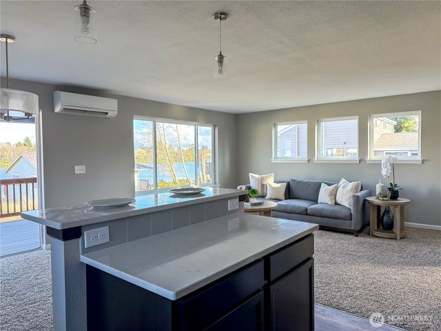 582 Mount Olympus Avenue SE, Ocean Shores, WA 98569