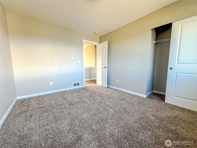 582 Mount Olympus Avenue SE, Ocean Shores, WA 98569