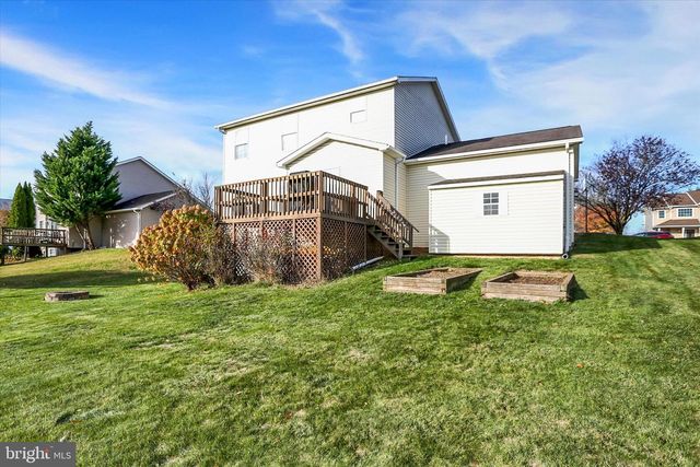 163 MARTEL CIR, Dillsburg, PA 17019