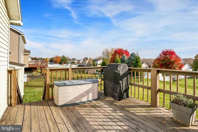 163 MARTEL CIR, Dillsburg, PA 17019