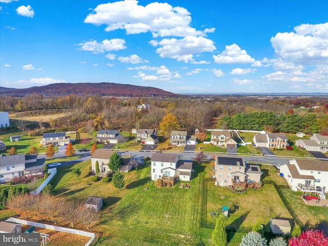 163 MARTEL CIR, Dillsburg, PA 17019