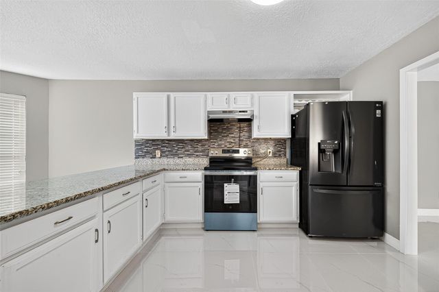 13559 Portobello Drive, Houston, TX 77083