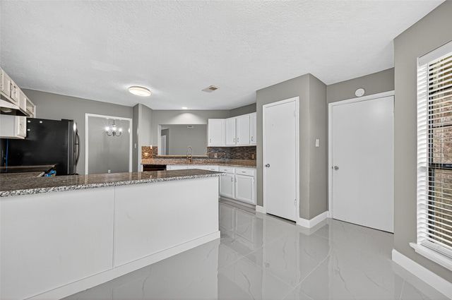 13559 Portobello Drive, Houston, TX 77083