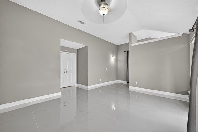 13559 Portobello Drive, Houston, TX 77083