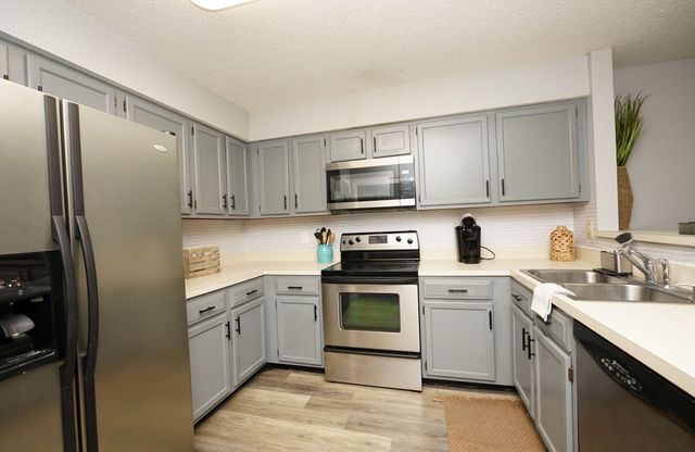 55 Bay Drive UNIT 2202, Niceville, FL 32578