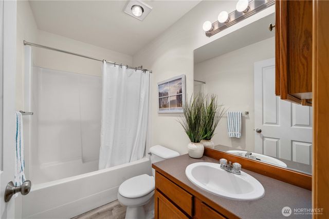 28221 241st Avenue SE, Maple Valley, WA 98038