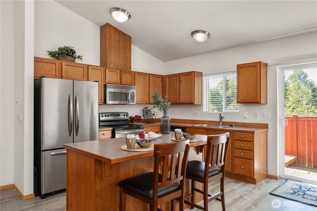 28221 241st Avenue SE, Maple Valley, WA 98038