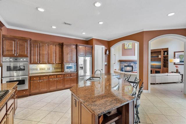 6014 Shady Alcove Court, Kingwood, TX 77345