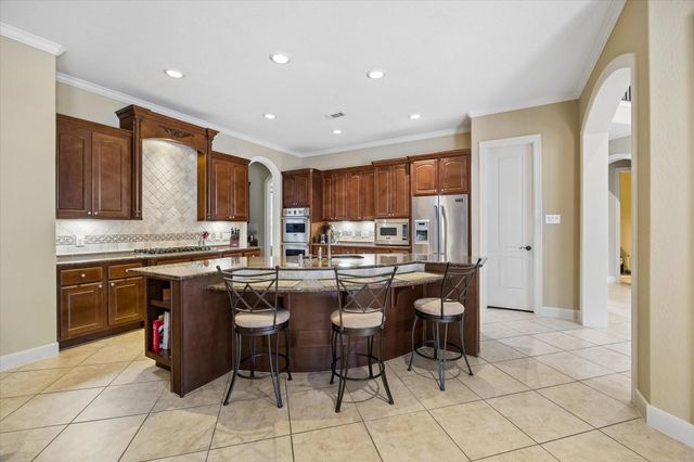 6014 Shady Alcove Court, Kingwood, TX 77345