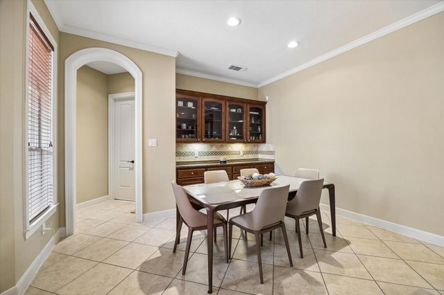 6014 Shady Alcove Court, Kingwood, TX 77345