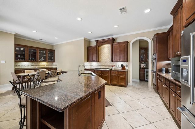 6014 Shady Alcove Court, Kingwood, TX 77345