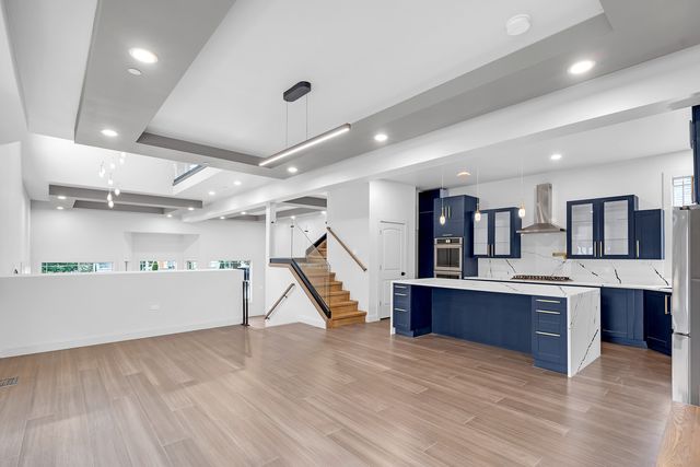 9100 Kenton Avenue, Skokie, IL 60076