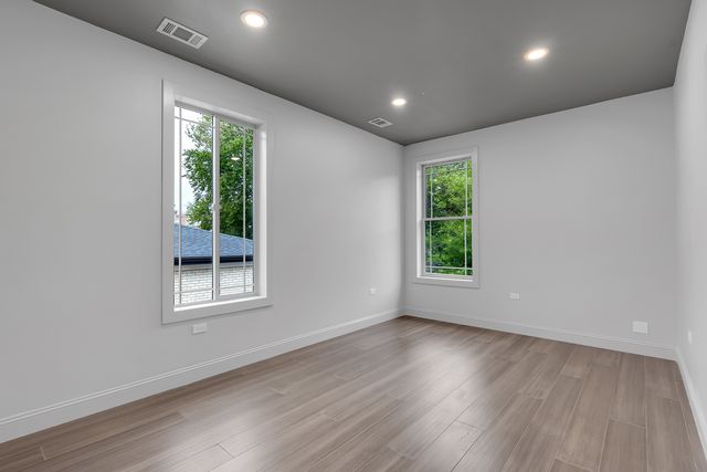 9100 Kenton Avenue, Skokie, IL 60076