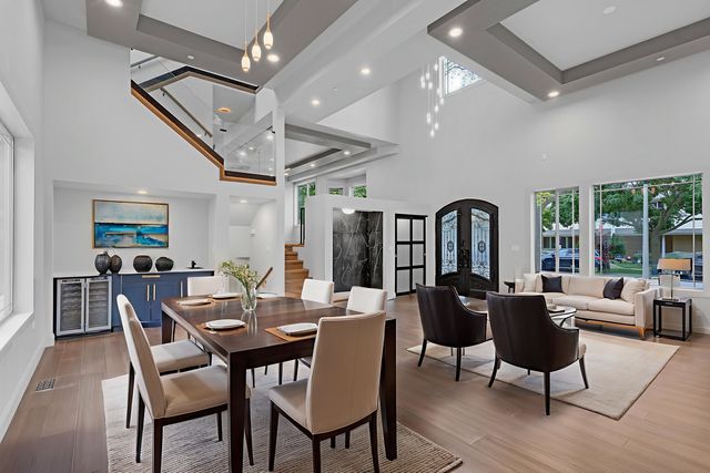 9100 Kenton Avenue, Skokie, IL 60076