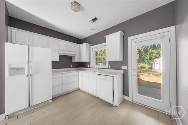 8609 Gohler Avenue, Savannah, GA 31406