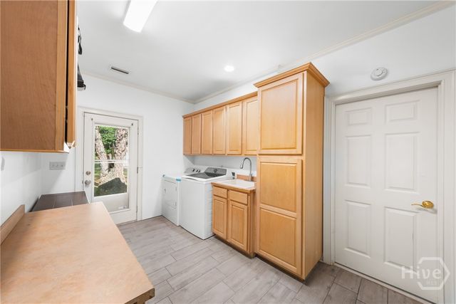 8609 Gohler Avenue, Savannah, GA 31406
