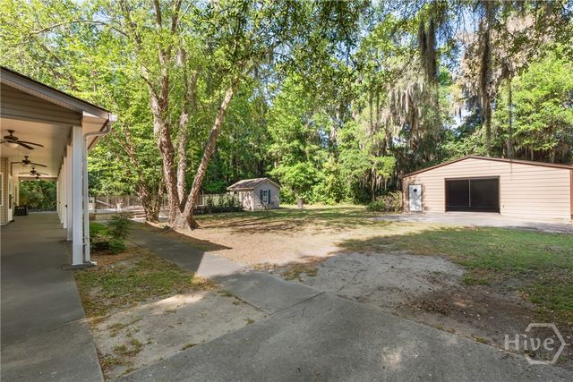 8609 Gohler Avenue, Savannah, GA 31406