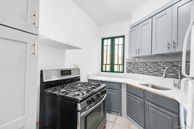1946 E Tremont Avenue 5H, Bronx, NY 10462