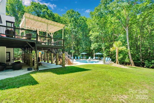14901 Majestic Oak Drive, Charlotte, NC 28278