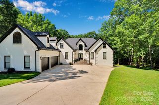 14901 Majestic Oak Drive, Charlotte, NC 28278