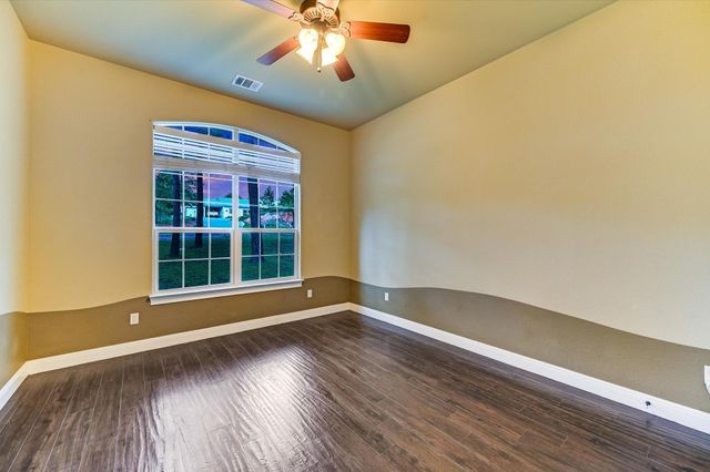 344 Tahitian DR, Bastrop, TX 78602