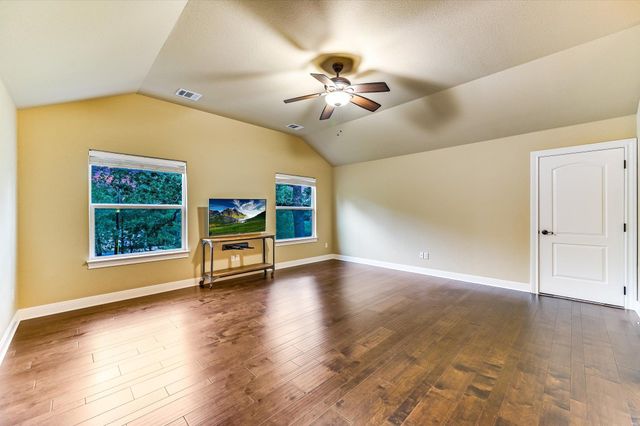 344 Tahitian DR, Bastrop, TX 78602