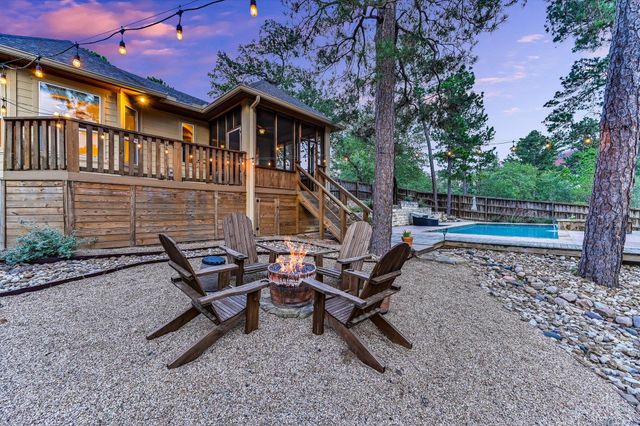344 Tahitian DR, Bastrop, TX 78602