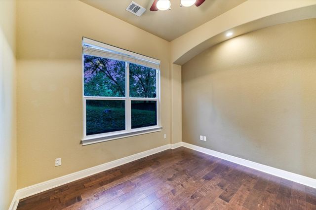 344 Tahitian DR, Bastrop, TX 78602