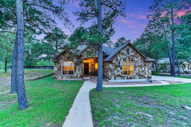 344 Tahitian DR, Bastrop, TX 78602