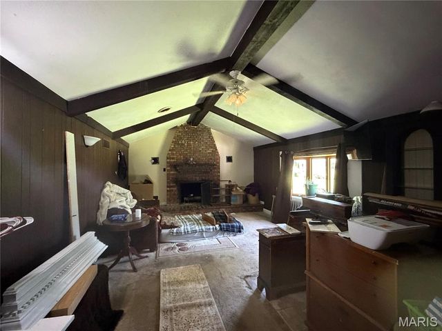 2707 N Service Road, St Clair, MO 63077
