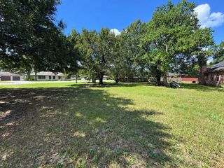 001 Elizabeth Ave, Rosenberg, TX 77471
