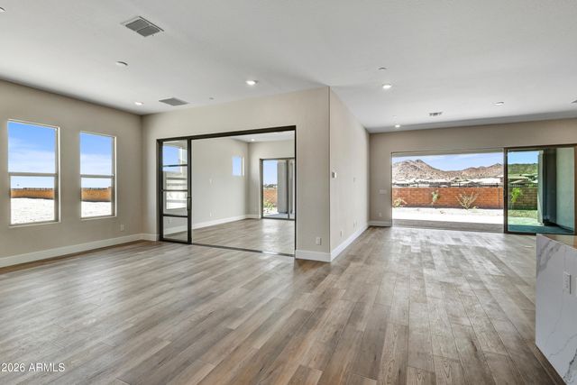 33598 N CHEVELON Drive, Peoria, AZ 85383