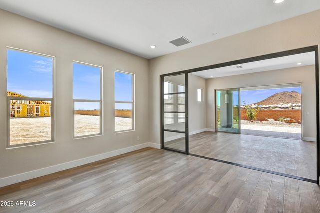 33598 N CHEVELON Drive, Peoria, AZ 85383