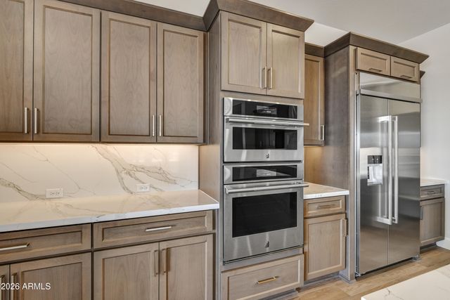 33598 N CHEVELON Drive, Peoria, AZ 85383