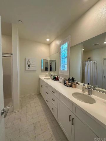 2015 Mindoro Lane 4, Chula Vista, CA 91915