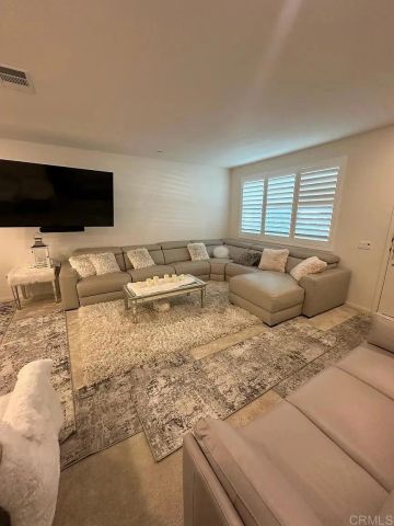2015 Mindoro Lane 4, Chula Vista, CA 91915