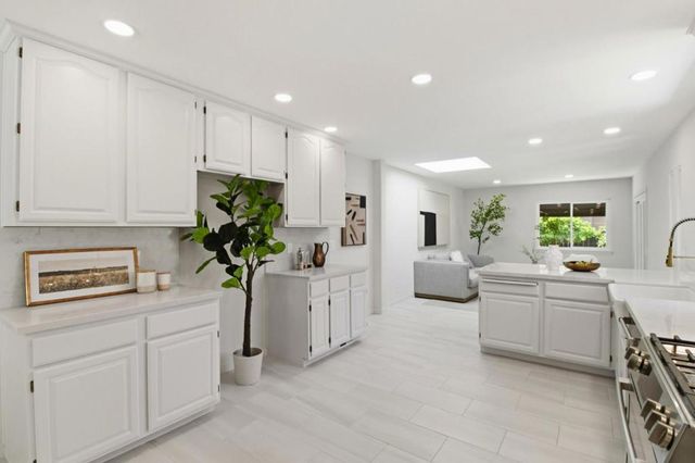 1114 Palm Avenue, San Mateo, CA 94401